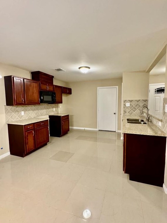 1603 Elizabeth Ave, Richmond TX  77471 exterior