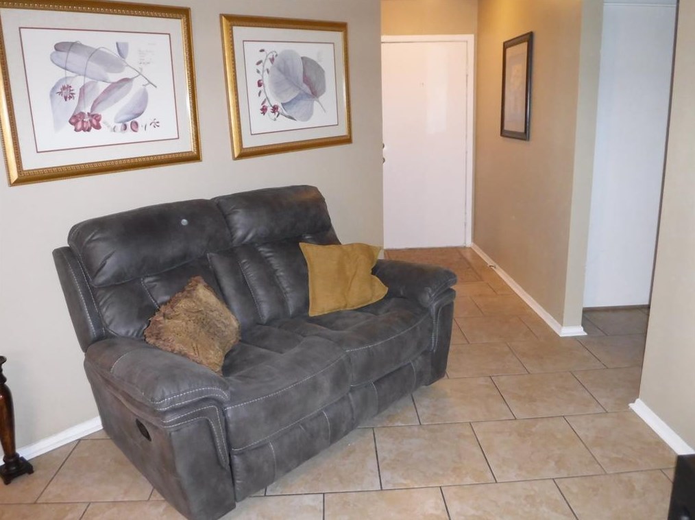 4231 Prairie Meadow Dr, Katy, TX 77449-5504