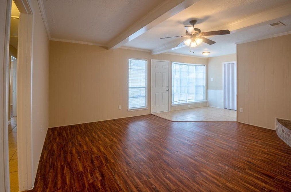 1910 Cobble Creek Dr, Houston TX  77073-1518 exterior