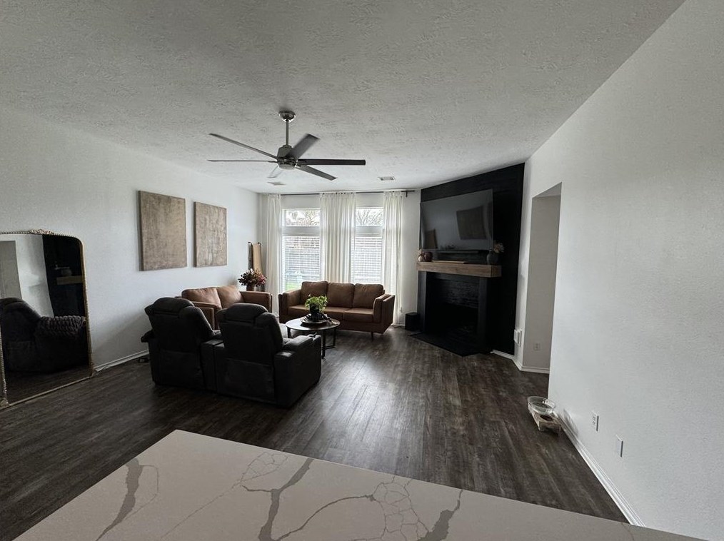 5105 Glenview Ct, Morgans Point TX  77571-2885 exterior