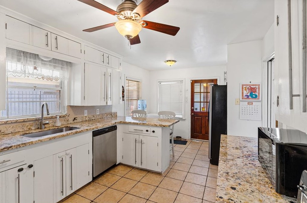 3110 Linkwood Dr, Houston, TX 77025-3816