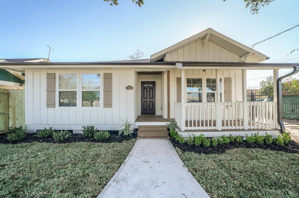 309 Clifton St #a, Houston, TX 77011