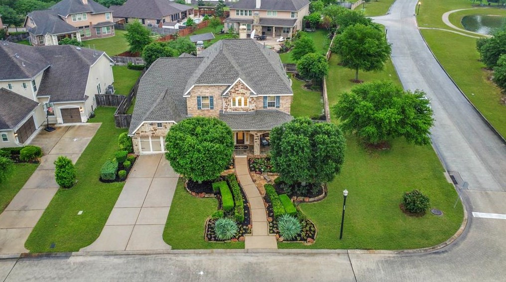 13902 Cole Pt Dr, Humble TX 77396-1108 exterior