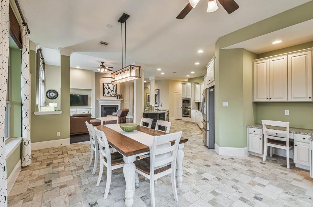 13902 Cole Pt Dr, Humble TX 77396-1108 exterior