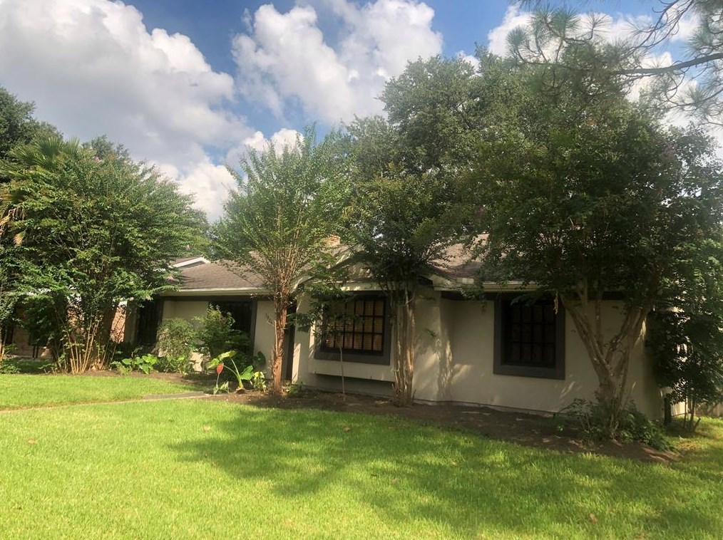 5926 Mcknight St, Houston, TX 77035