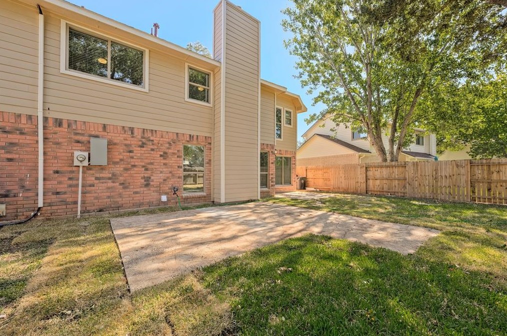 4623 Sunshine Dr, Sugar Land TX 77479-2059 exterior