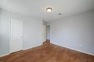 5322 Westover St, Houston, TX 77033 - Photo 6