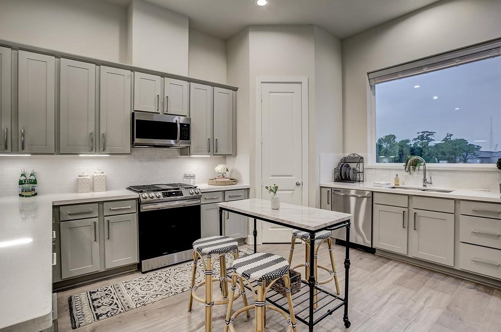 3017 Hicks, Houston TX  77007-3815 exterior