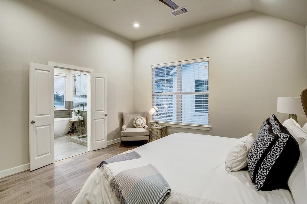 3017 Hicks, Houston TX  77007-3815 exterior