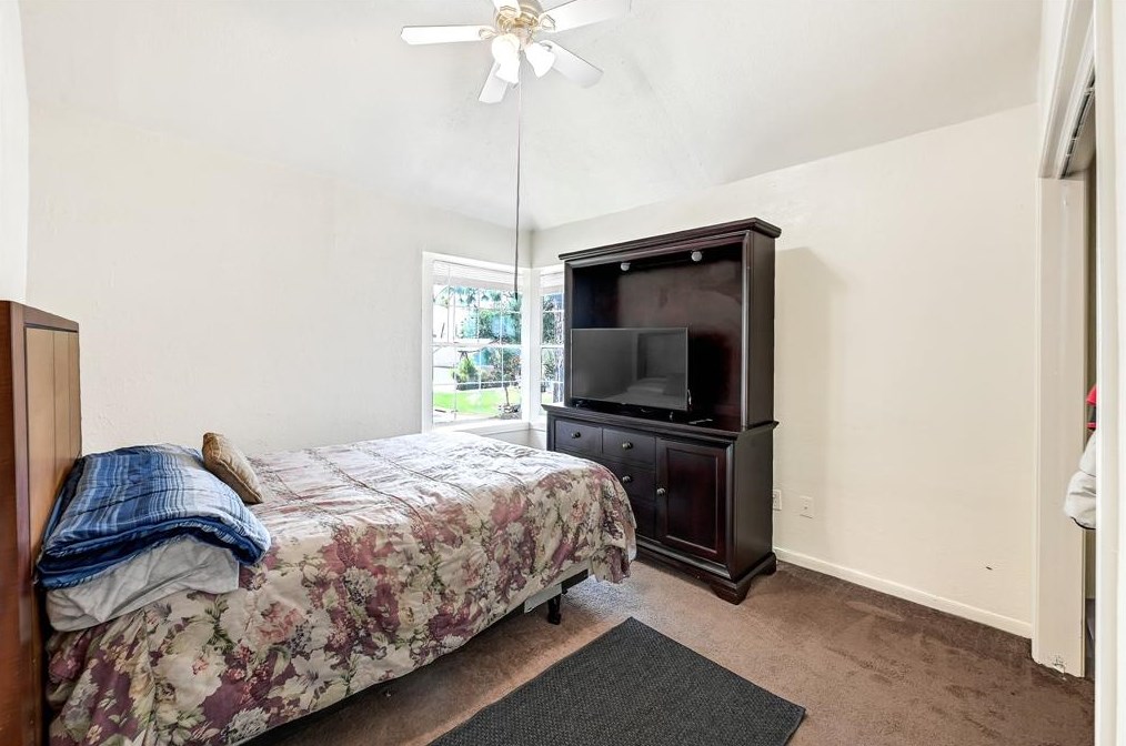 9302 Stonecreek Ln, Houston TX  77036-8613 exterior
