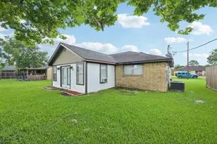 5110 3 Rd St, Danbury, TX 77534 - Photo 40