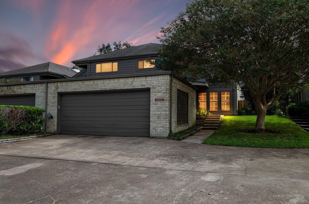 18238 Lakeside Ln, Houston, TX 77058-4330