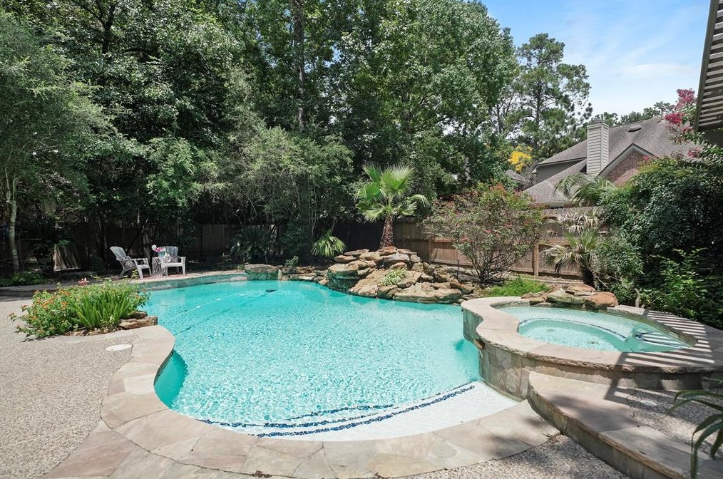 6 Garland Grove Pl, Spring, TX 77381-4498