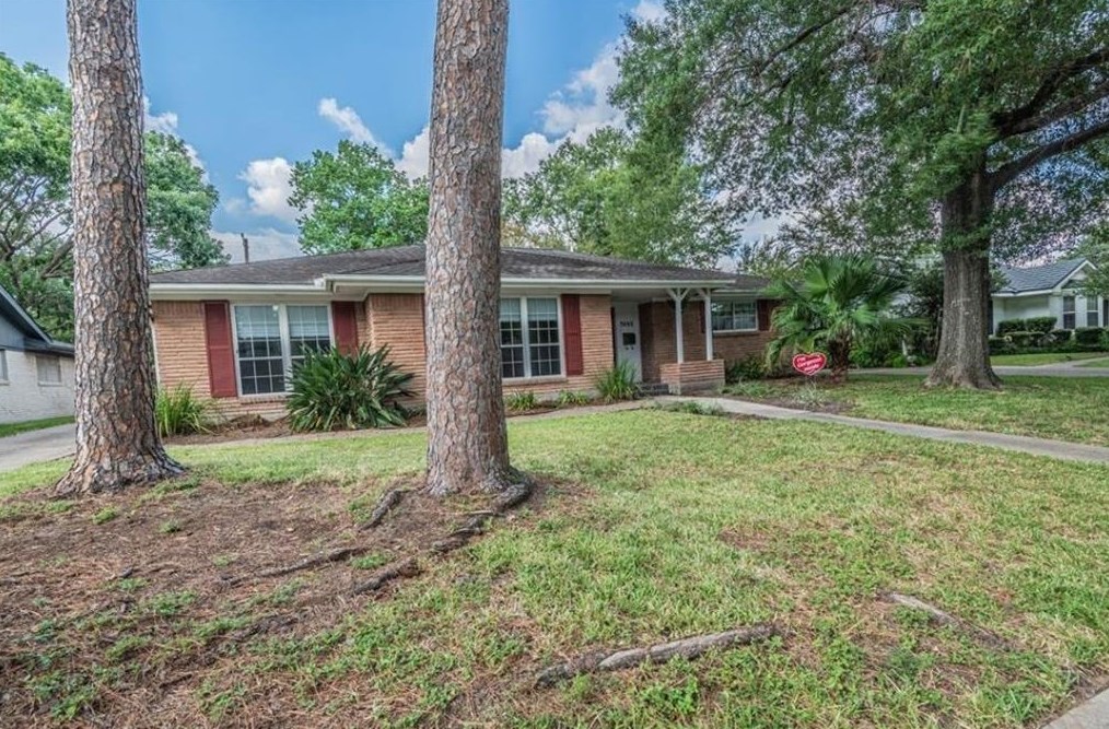 5642 Wigton Dr, Houston, TX 77096