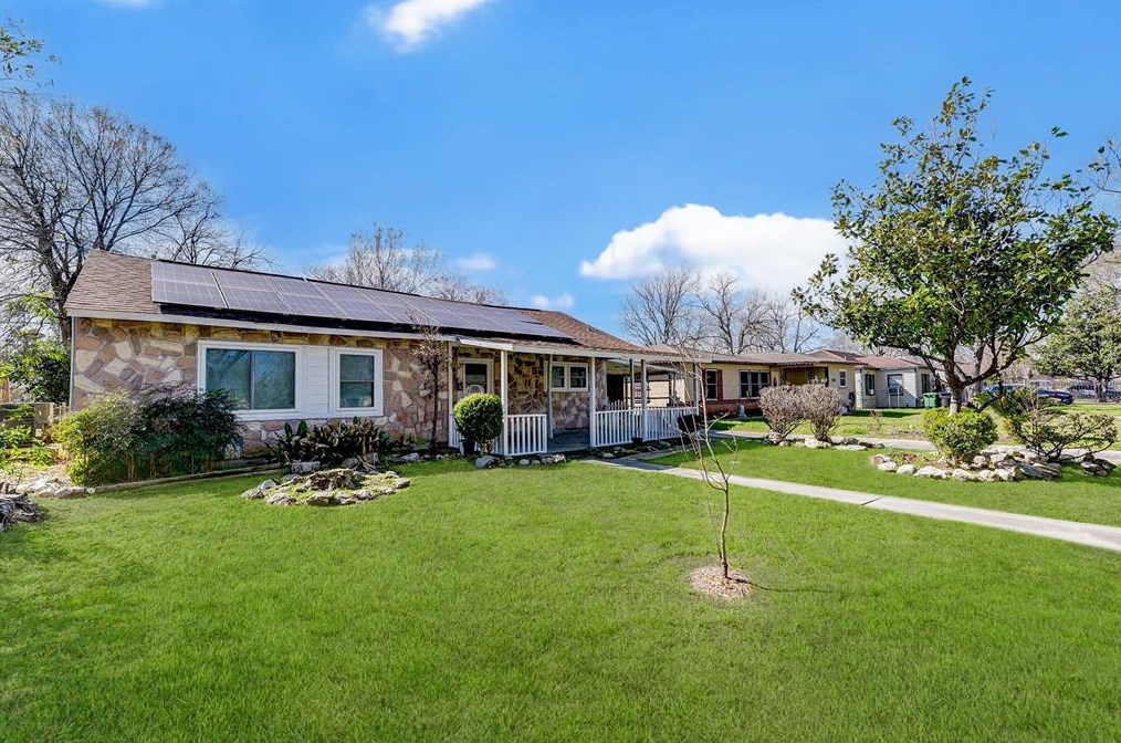 7334 Oak Hill Dr, Houston, TX 77087