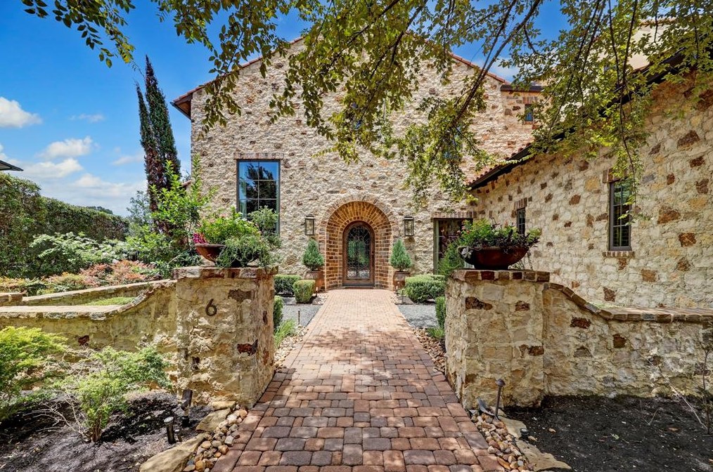 6 Pronghorn Pl, Spring, TX 77389-5290