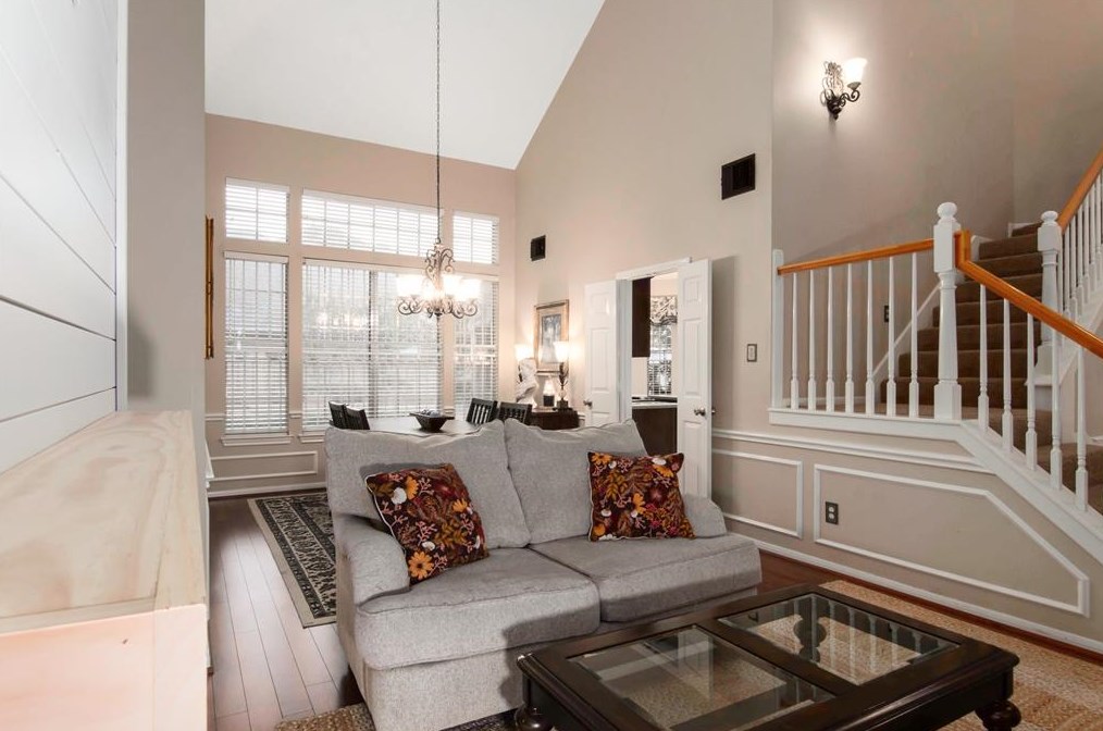 1603 Almond Brook Ln, Houston TX  77062-8019 exterior