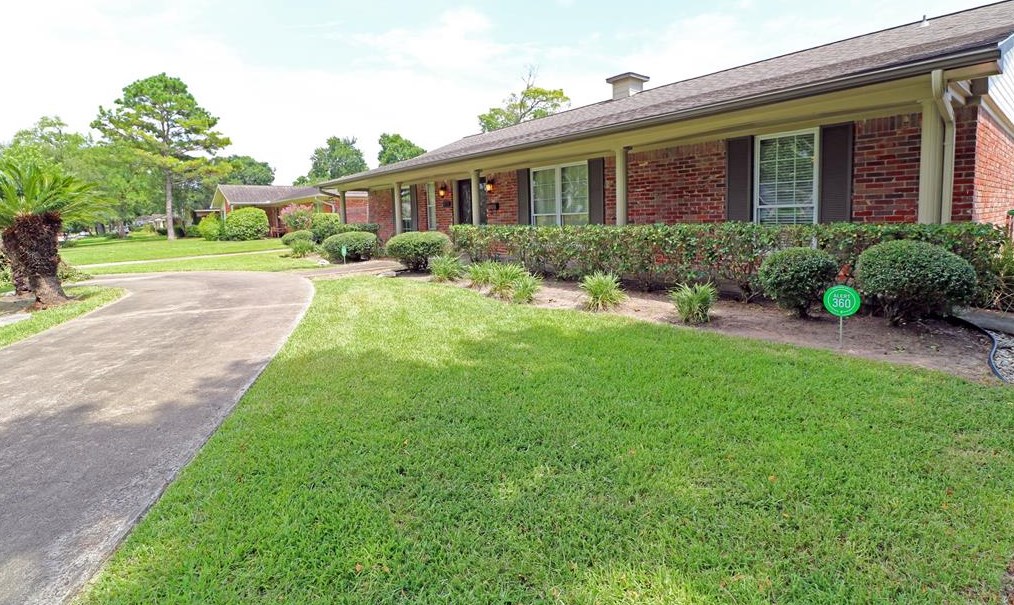4411 Wigton Dr, Houston, TX 77096