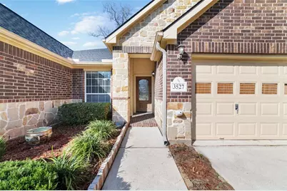 3527 Oak Lndg, Conroe, TX 77304 - Photo 2