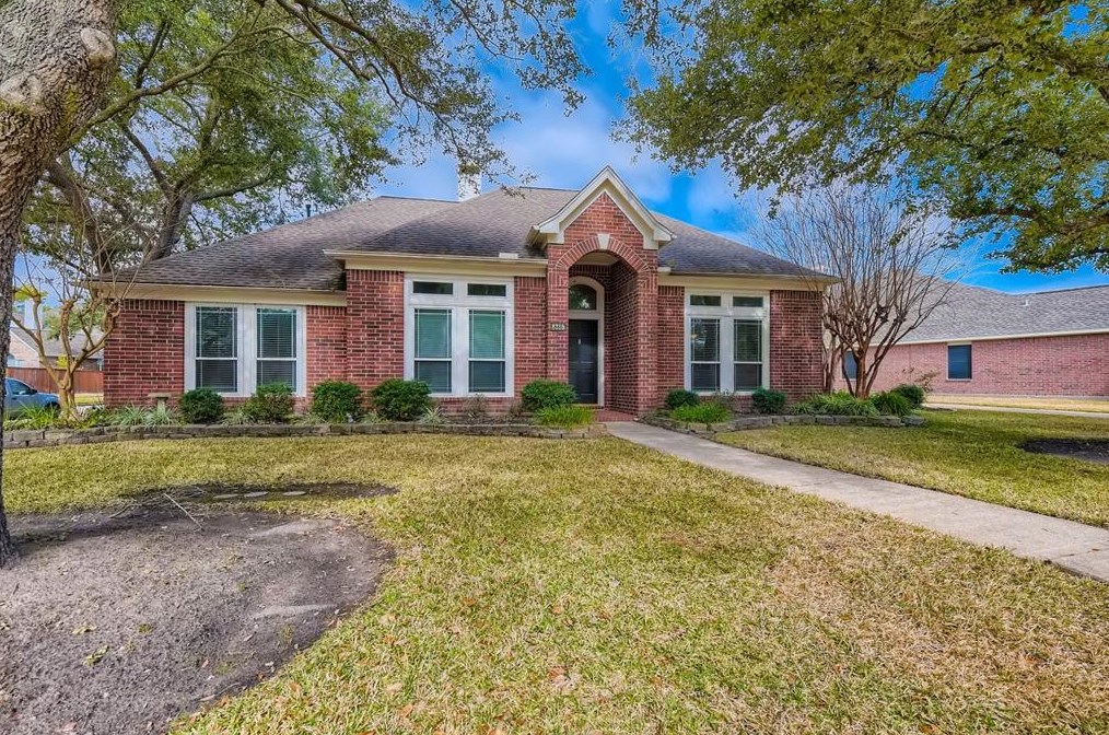 8315 Copper Village Dr, Houston, TX 77095-4506