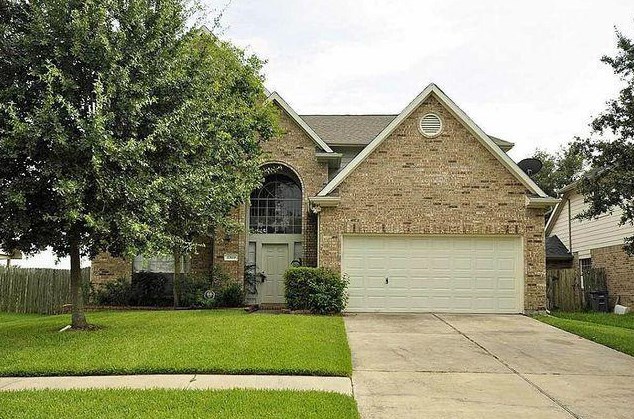 23119 N Waterlake Dr, Richmond, TX 77406