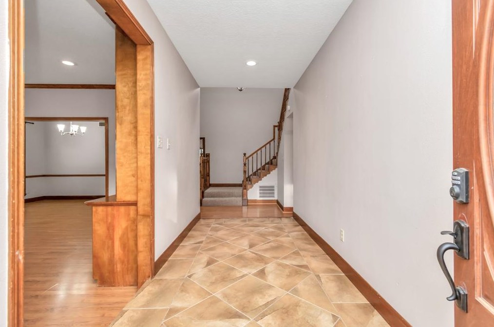 2118 Windmill Dr, Richmond, TX 77406