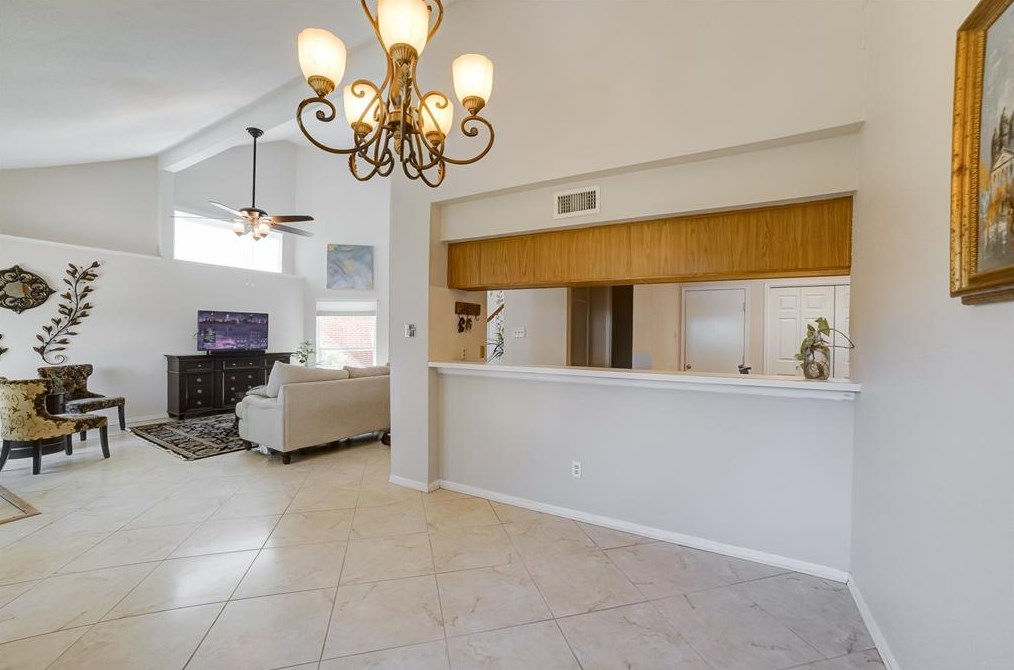 13518 Lynnville Dr, Houston TX  77065-3158 exterior