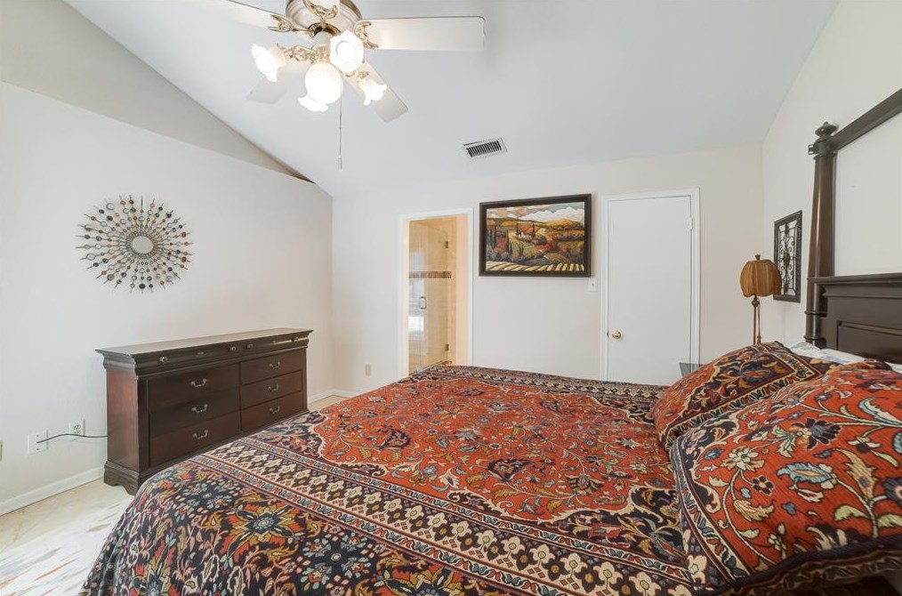13518 Lynnville Dr, Houston TX  77065-3158 exterior