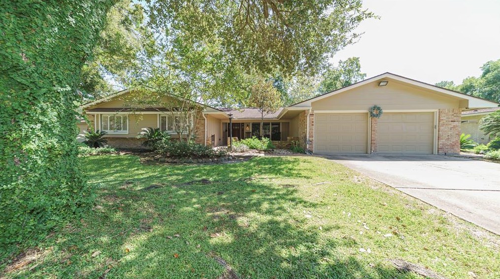 1506 Wavecrest Ln, Houston, TX 77062-5428