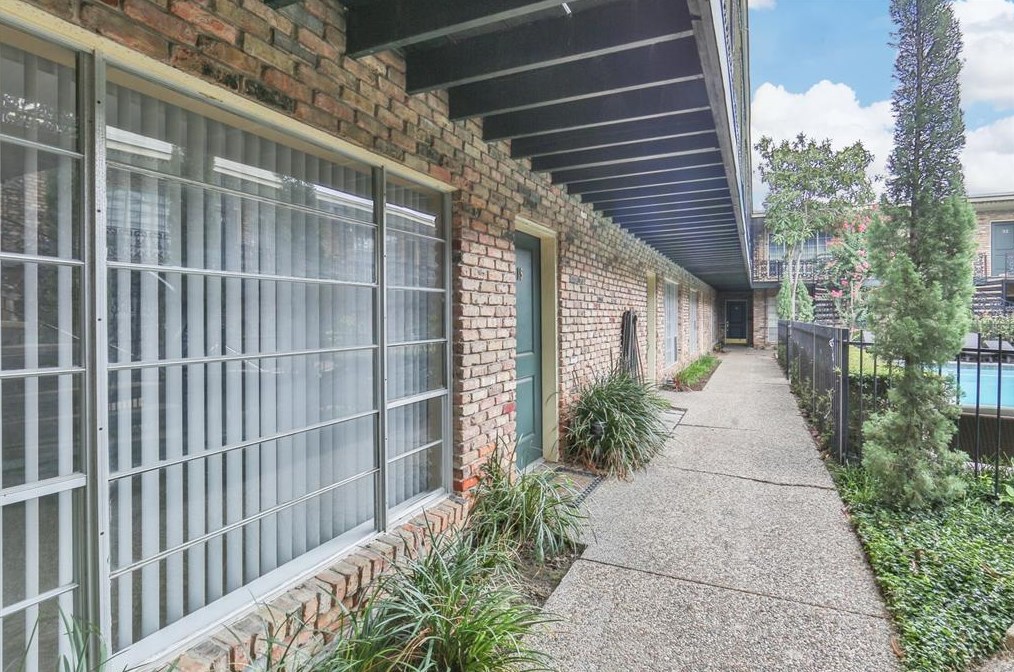 2503 Mccue Rd Apt 11, Houston, TX 77056