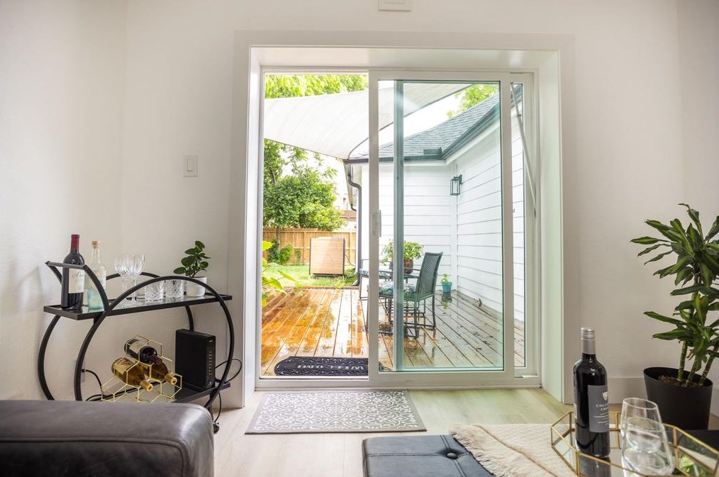 1017 Joyce, Houston TX 77009-2030 exterior