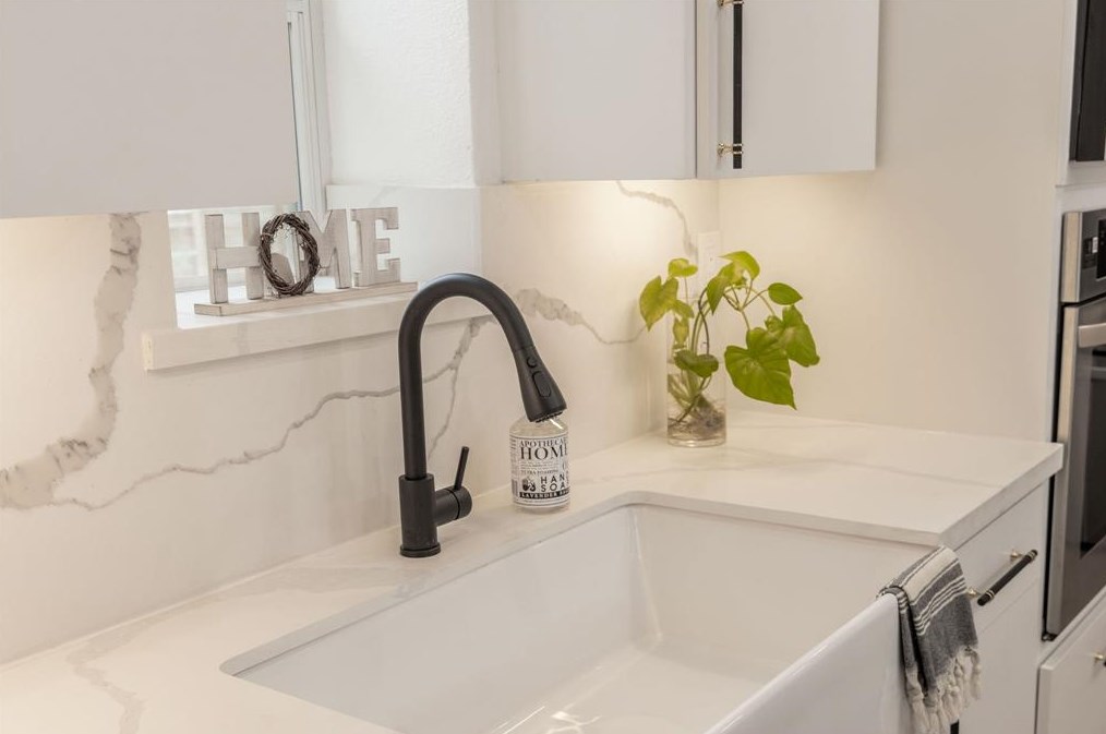 1017 Joyce, Houston TX 77009-2030 exterior