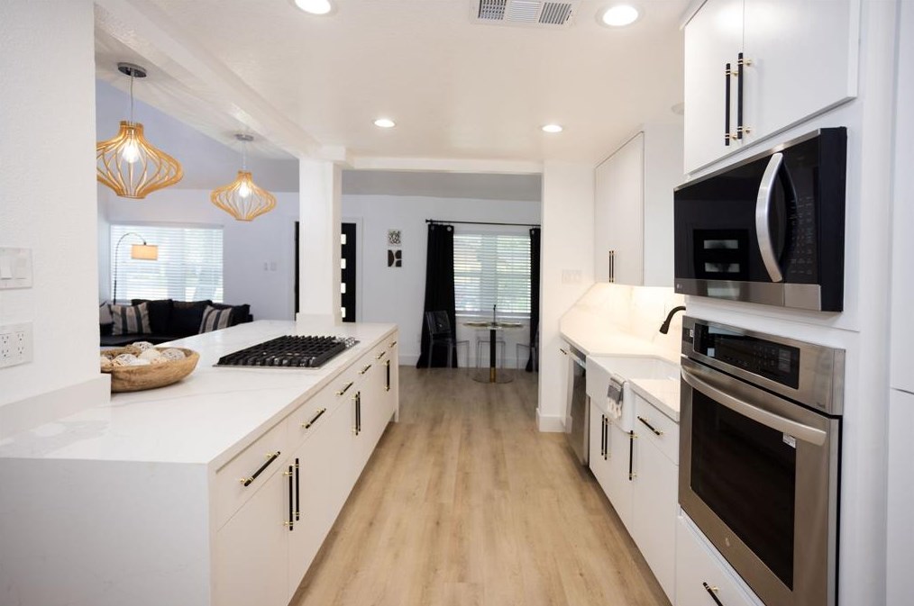 1017 Joyce, Houston TX 77009-2030 exterior