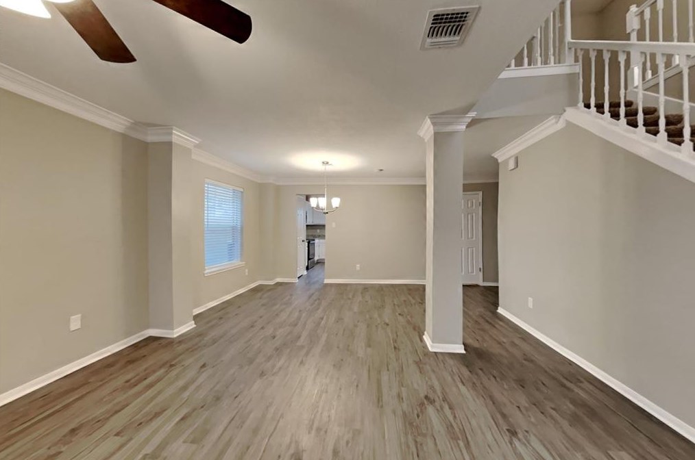 8038 Oceanside Dr, Houston, TX 77095