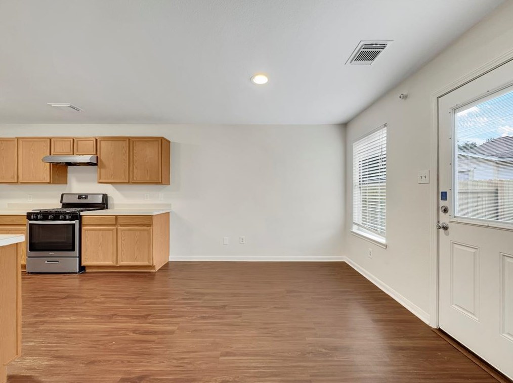 6611 Providence Vw Ln, Houston TX  77049-1685 exterior