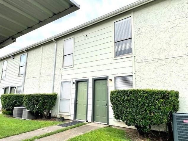 12657 Windsor Village Dr #2657, Houston, TX