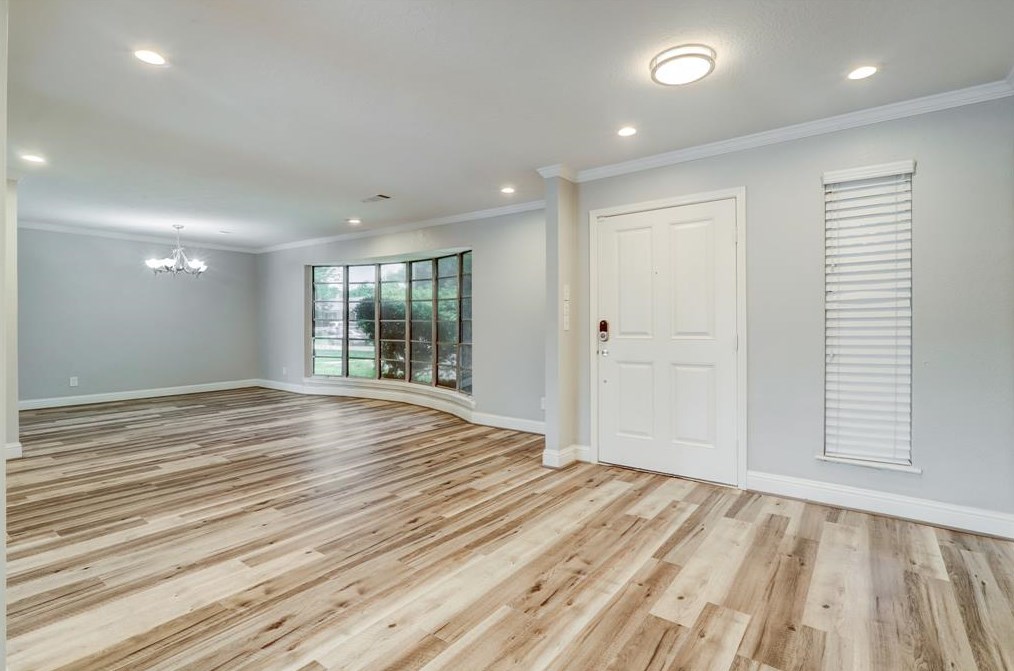 6007 Beaudry Dr, Houston TX  77035-2307 exterior