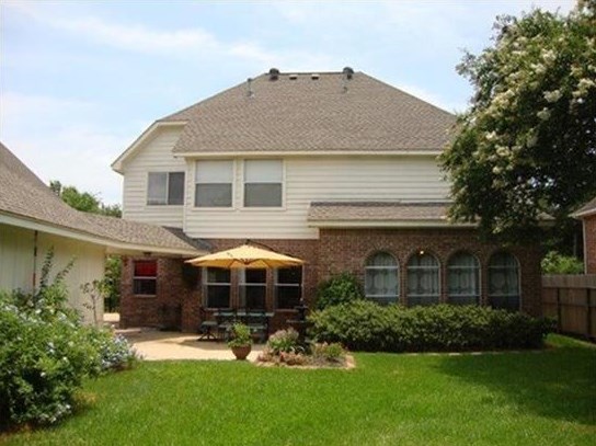 1723 Rustic Oak Ln, Taylor Lake Village, TX 77586