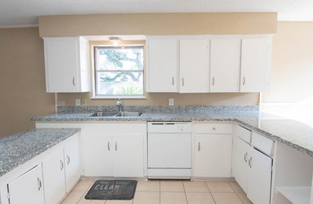 506 Allen Ct, Alvin, TX 77511