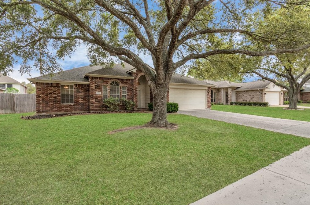 7211 Brockington Dr, Katy, TX 77494-7065