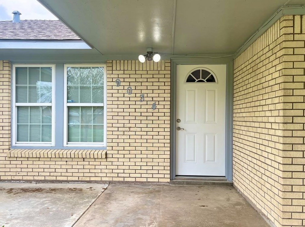 9034 Chatwood Dr, Houston, TX 77078