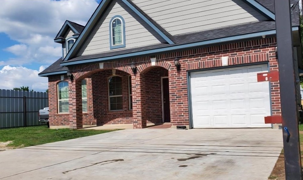 8722 Lockwood Dr, Houston, TX 77016-5860