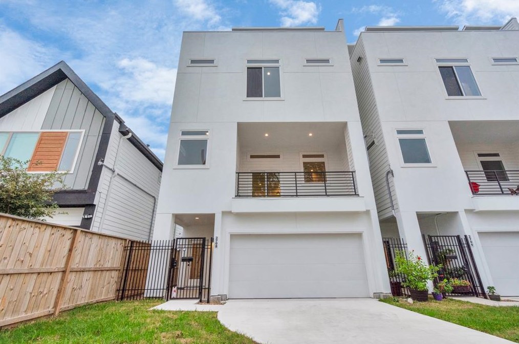 2708 Drew St, Houston, TX 77004