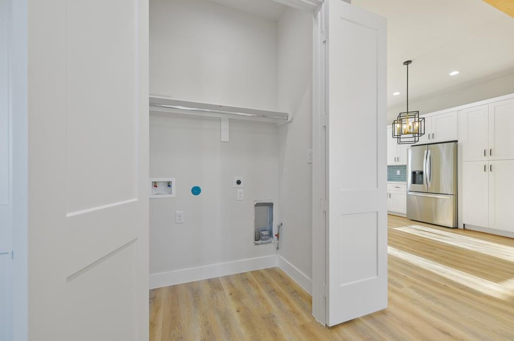 1102 64 St, Galveston TX 77551-1043 exterior