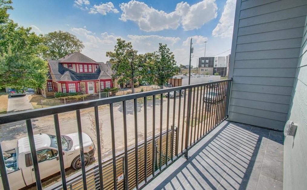 2343 Eagle St, Houston TX  77004-5207 exterior