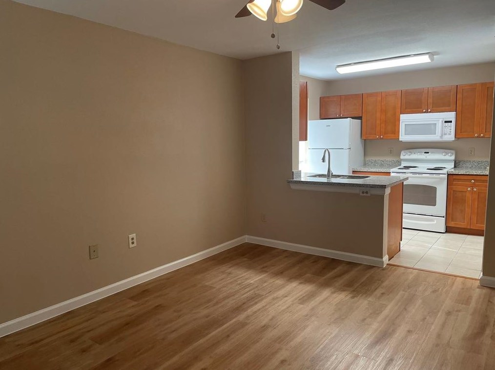 3900 Woodchase Dr # 73, Houston, TX 77042