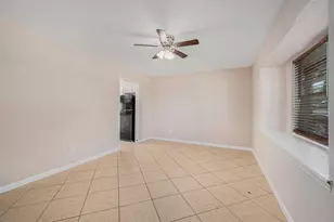 6046 W Airport Blvd, Houston, TX 77035 - Photo 6