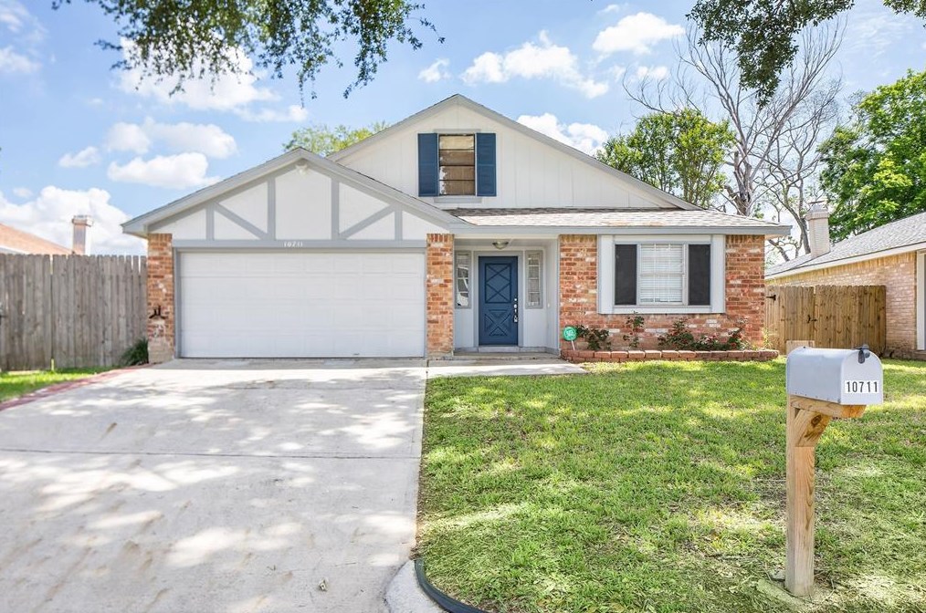 10711 Craddock Dr, Houston, TX 77099