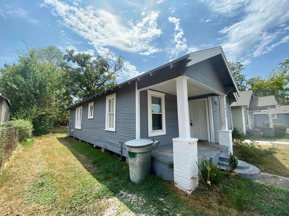 1935 Euclid St, Beaumont, TX 77705