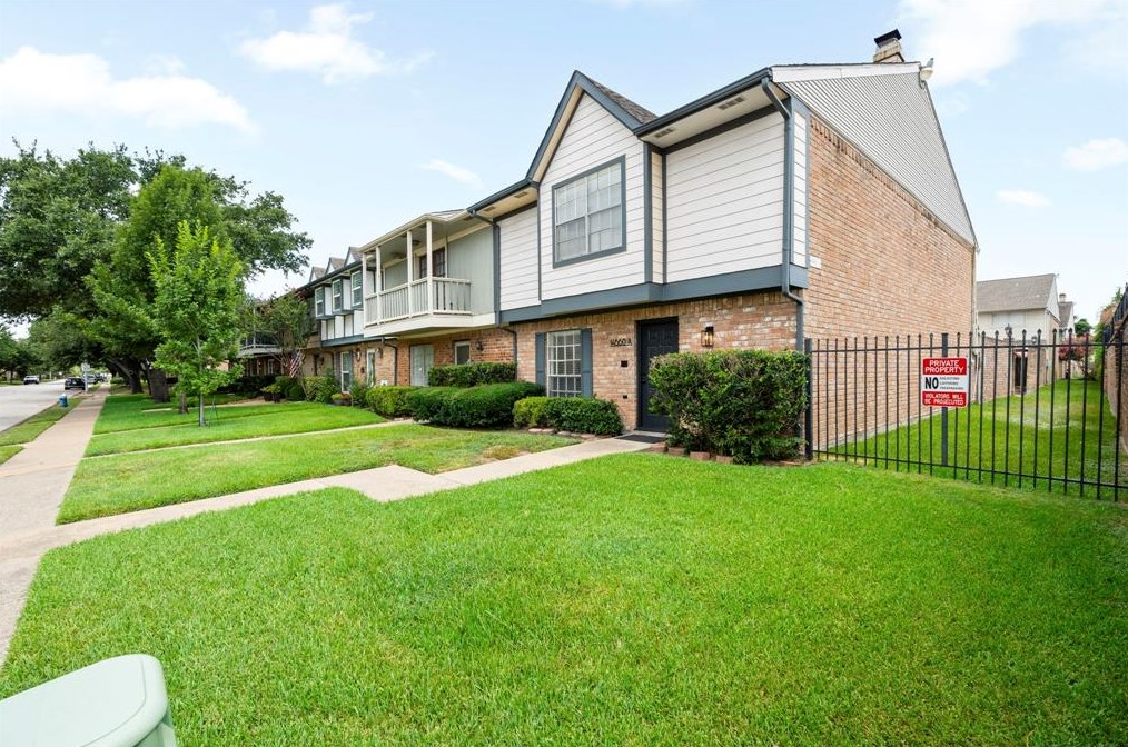 14660 Perthshire Rd, Houston, TX 77079-7705